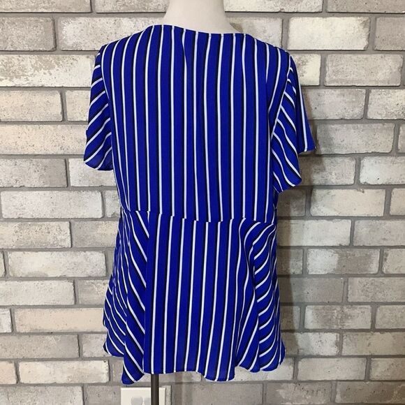 3for$20 blouse torrid size 0 - Picture 2 of 3